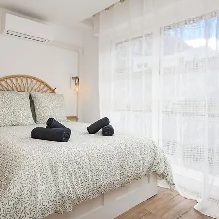 Cosy Renove - Proche De La - Di Apartment