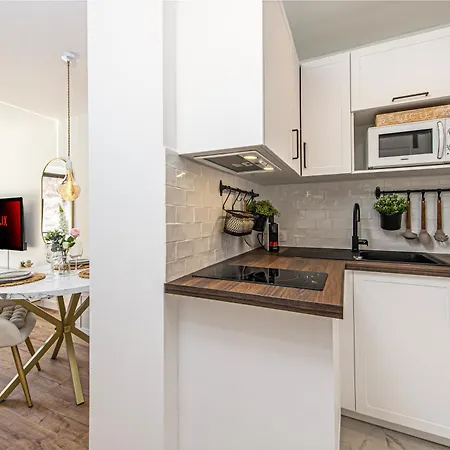 Cosy Renove - Proche De La - Di Apartman *